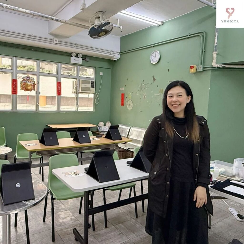 Yumicca 專業化妝課程,初級中級高級化妝師課程,婚禮化妝師及髮型課程,特技化妝課程,一對一專業化妝師培訓課程,個人化妝班,新娘化妝及髮型服務,婚宴姊妹化妝及髮型服務,旗袍化妝,彩繪班,彩繪服務,親子彩繪班,化妝outjob,hkmakeupartist, makeupclass,hkmakeupschool, hkmakeupacademy, hkmakeupclass,學化妝,新娘髮型班,新娘化妝班,香港新娘化妝師,新娘化妝師,新娘妝容,婚禮化妝,婚禮造型設計,專業化妝髮型師,試妝,一對一化妝教學,香港 一對一化妝班,新手化妝班,一對一化妝班價錢,一對一化妝課程,personal makeup Courses,專屬個人護膚化妝課程,到校服務,上門教學,到校服務 興趣班,團體包班,一站式包辦全校活動‎,小學課程系列,幼兒課程系列,中學課程系列,幼稚園到校興趣班,小學到校興趣班,中學到校興趣班,到校興趣班導師,到校課程報價,一站式到校課程及興趣班,到校課程機構,學校/機構/中心課程報價查詢,到校課程,生涯規劃職業探索,生涯規劃工作坊,生涯規劃與職業發展,到校服務化妝,個人形象課程,企業形象課程,導師培訓課程,化妝學校,企業形象化妝導師Ice Yee,新娘化妝師 Ice Yee,Yumicca創辦人 Ice Yee,療癒化妝,長者化妝班